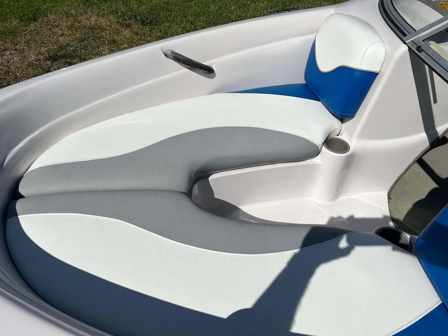 2005 Tahoe T18 Ski Boat