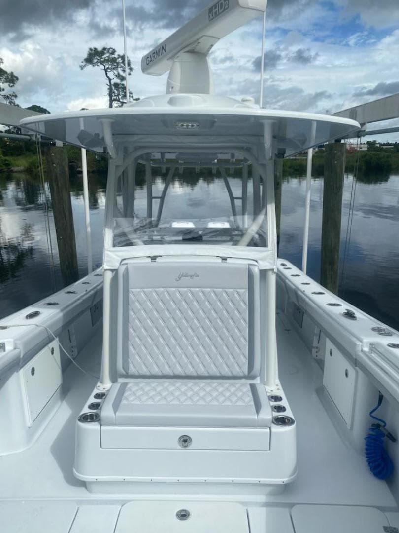 2022 Yellowfin Center Console