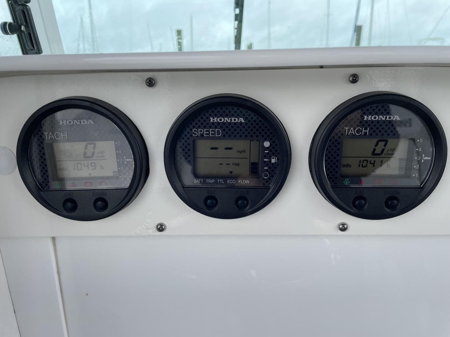 2007 Everglades 290 Pilot