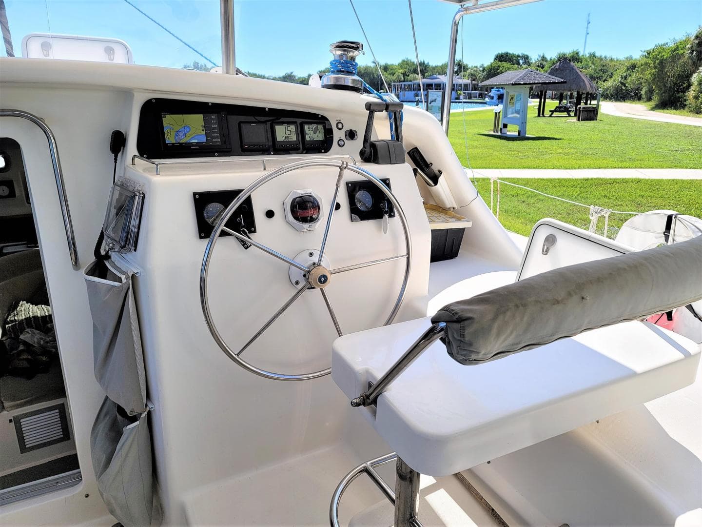 2004 Voyage Yachts Maxim 380