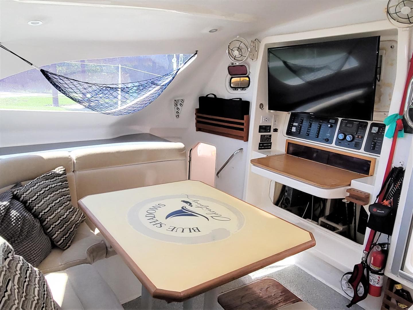 2004 Voyage Yachts Maxim 380