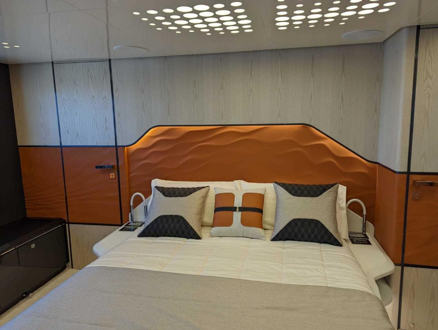 2023 Astondoa 677 Coupe