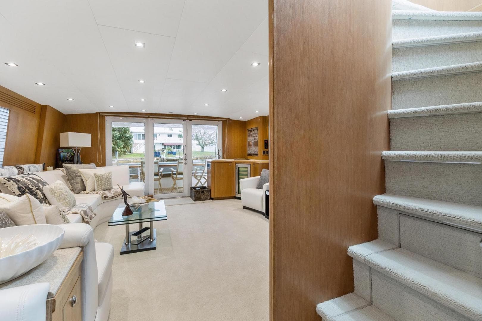 1998 Hatteras 82 Convertible