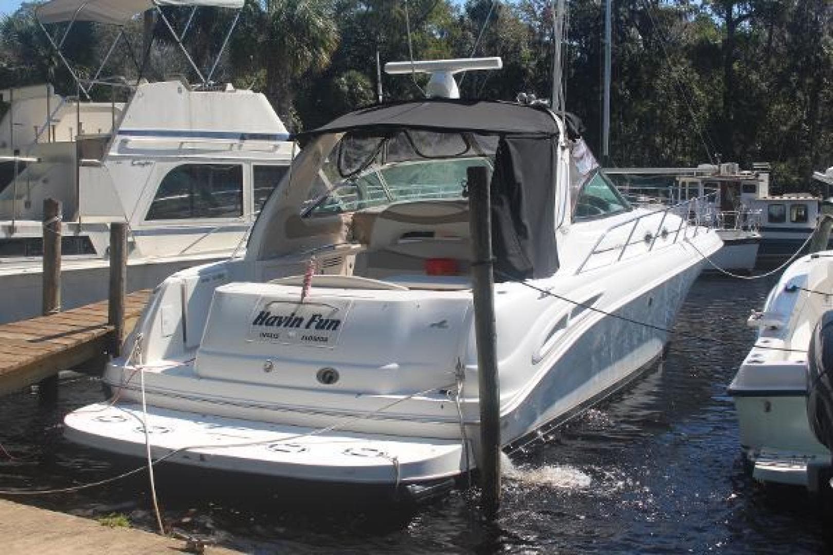 1999 Sea Ray Express Cruiser