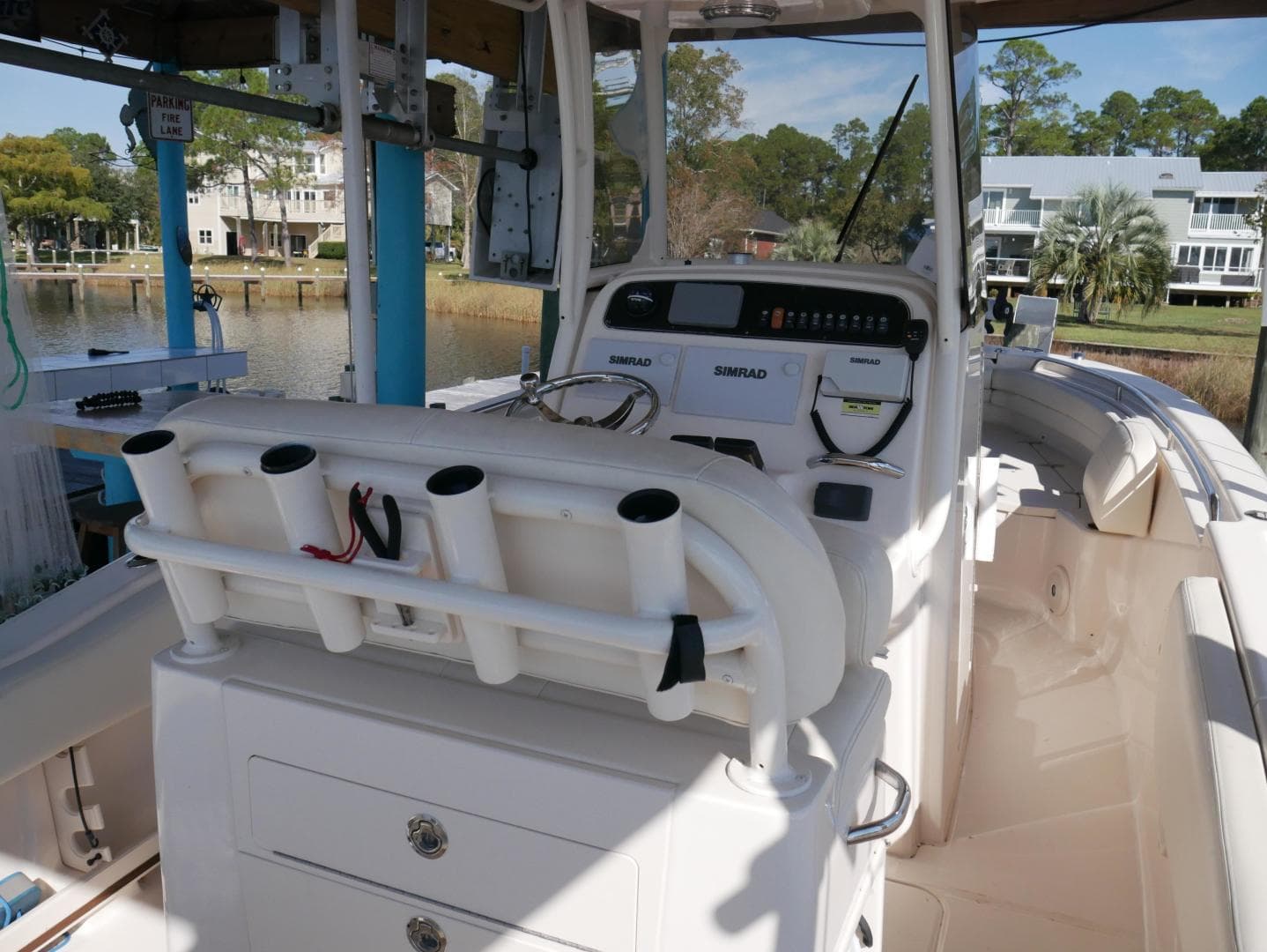 2017 Grady-White 257 Fisherman