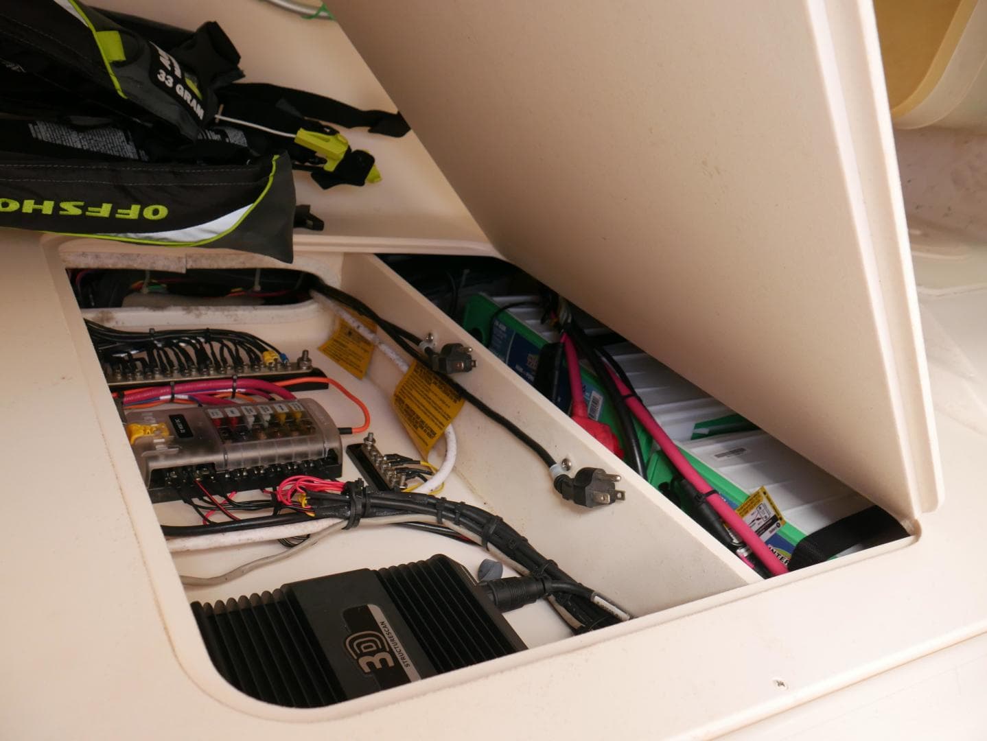 2017 Grady-White 257 Fisherman