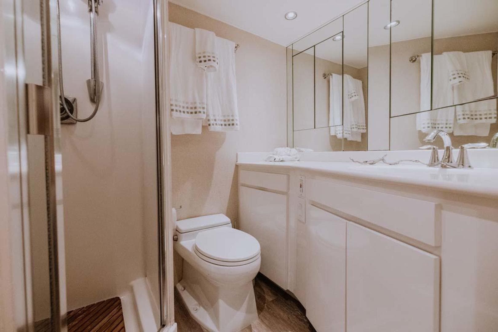 1995 Broward Raised Pilothouse