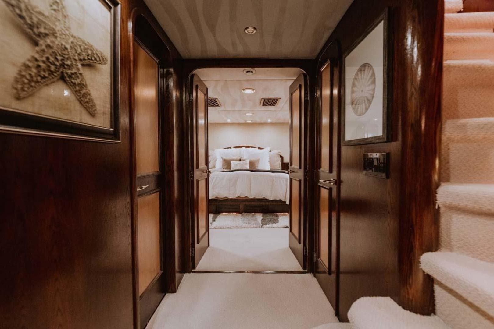 1995 Broward Raised Pilothouse