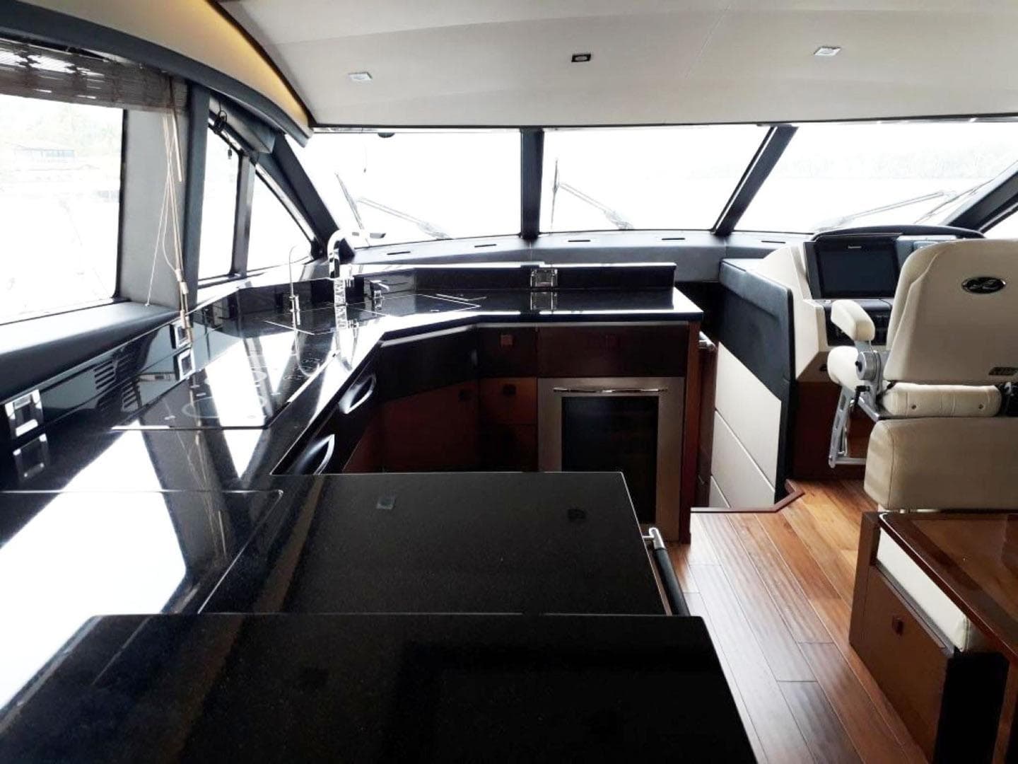 2016 Sea Ray L650 Fly