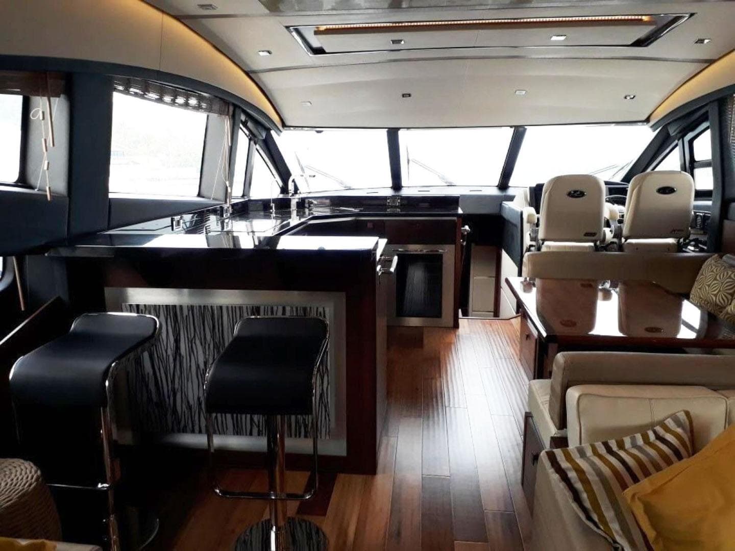 2016 Sea Ray L650 Fly