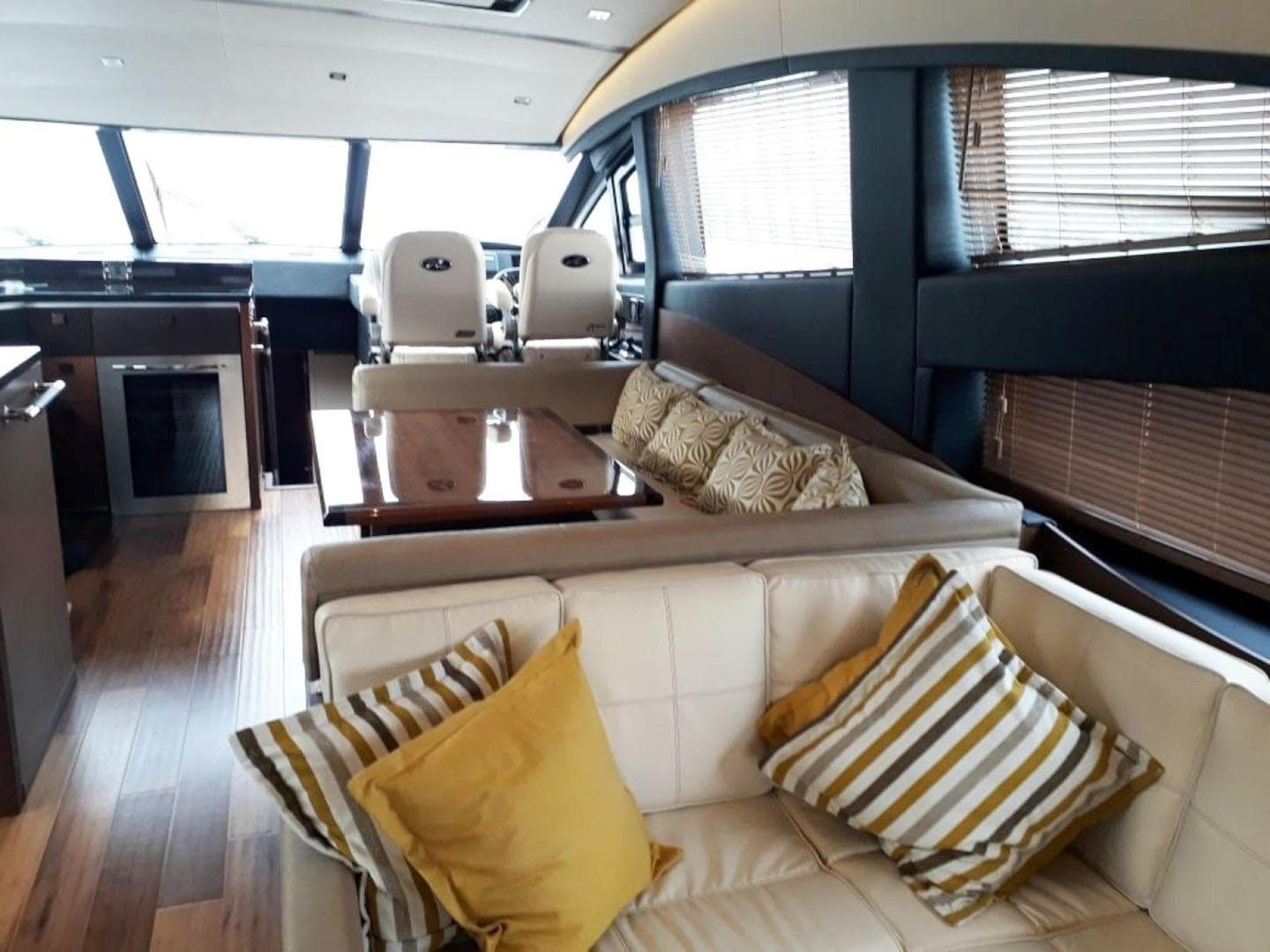 2016 Sea Ray L650 Fly