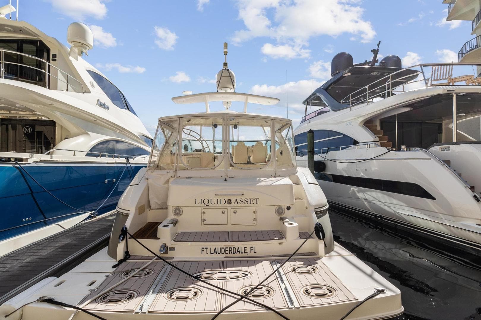 2007 Cruisers 520 Express