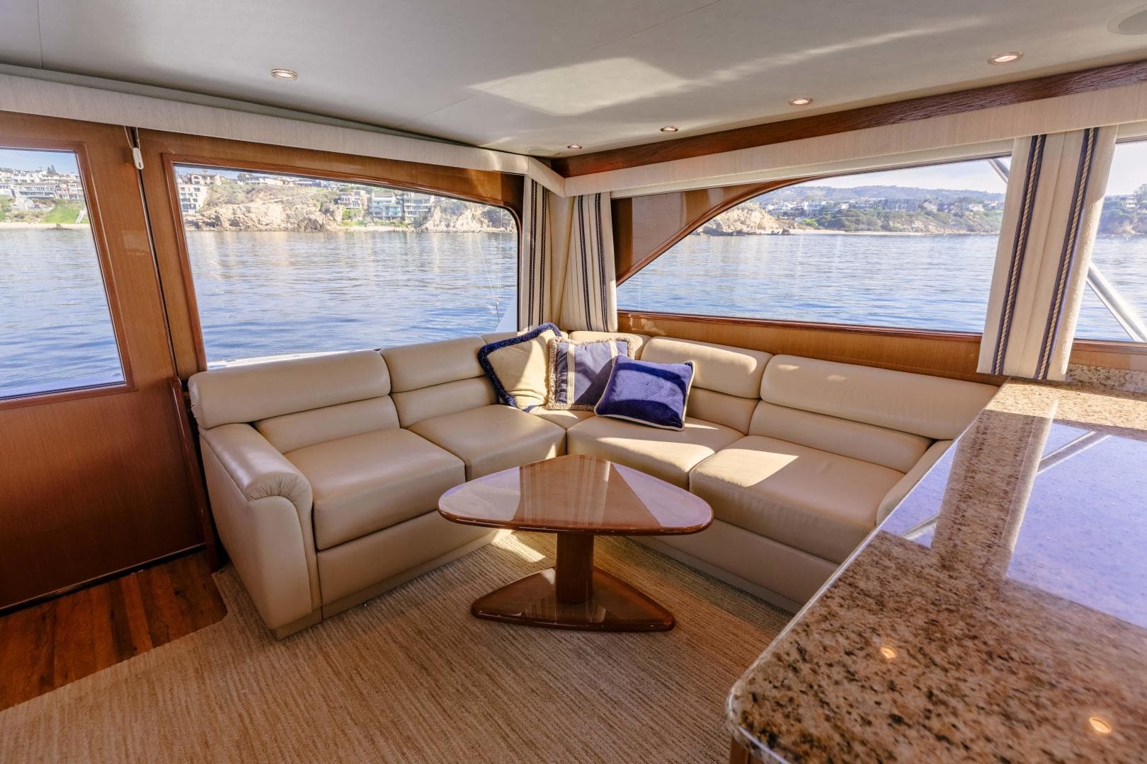 2003 Viking 56 Convertible - SECTACULAR BID