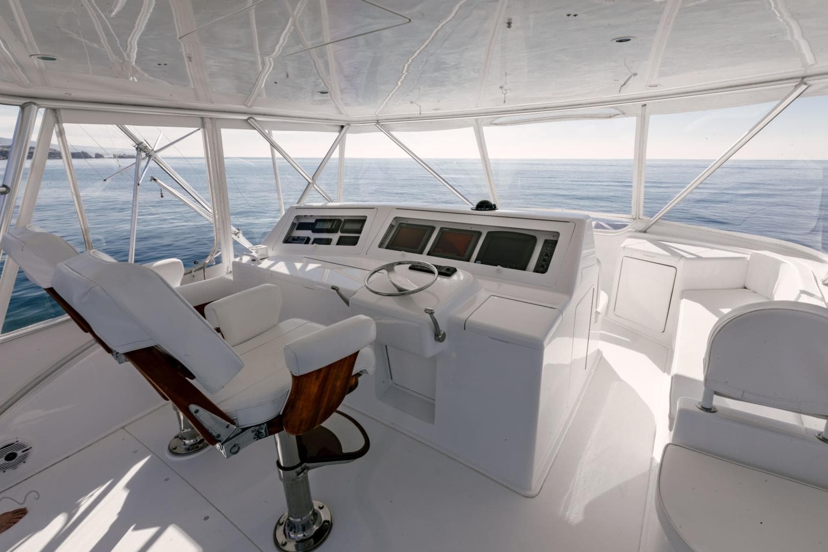 2003 Viking 56 Convertible - SECTACULAR BID