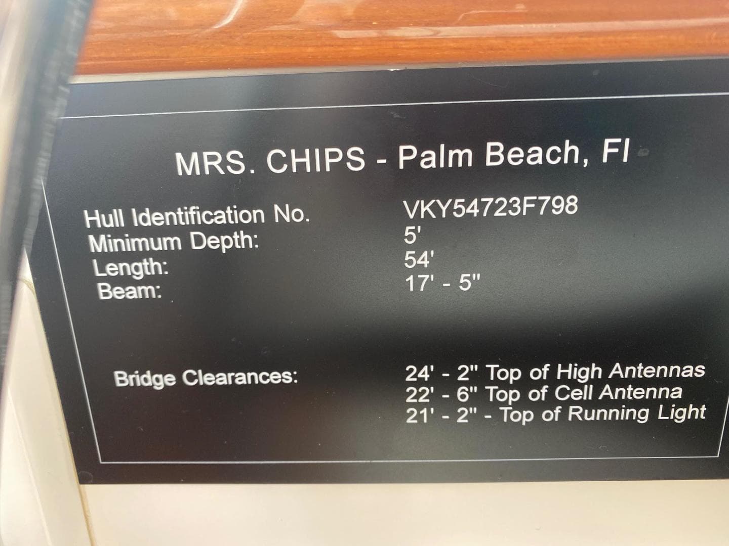 1998 Viking 54 Sport Yacht