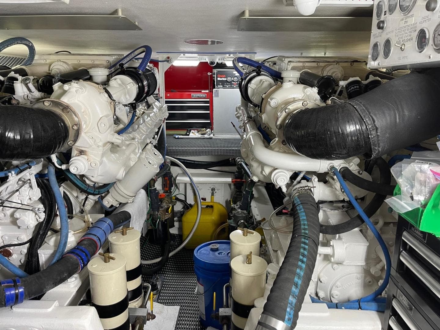 1998 Viking 54 Sport Yacht