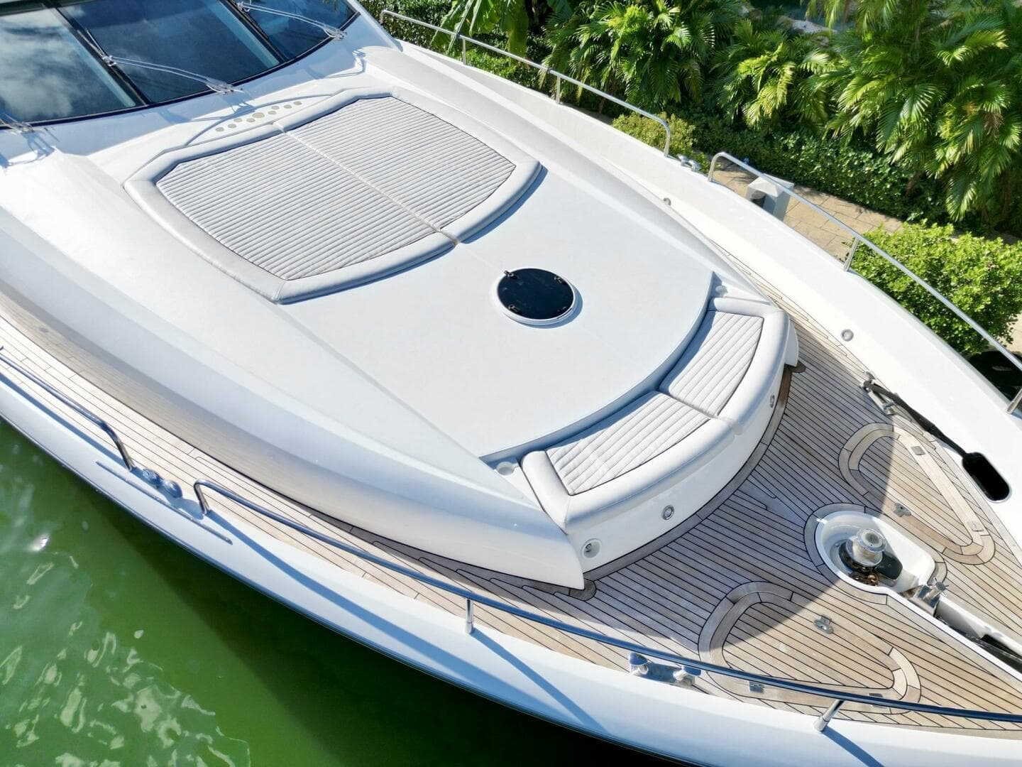 2005 Sunseeker Yacht