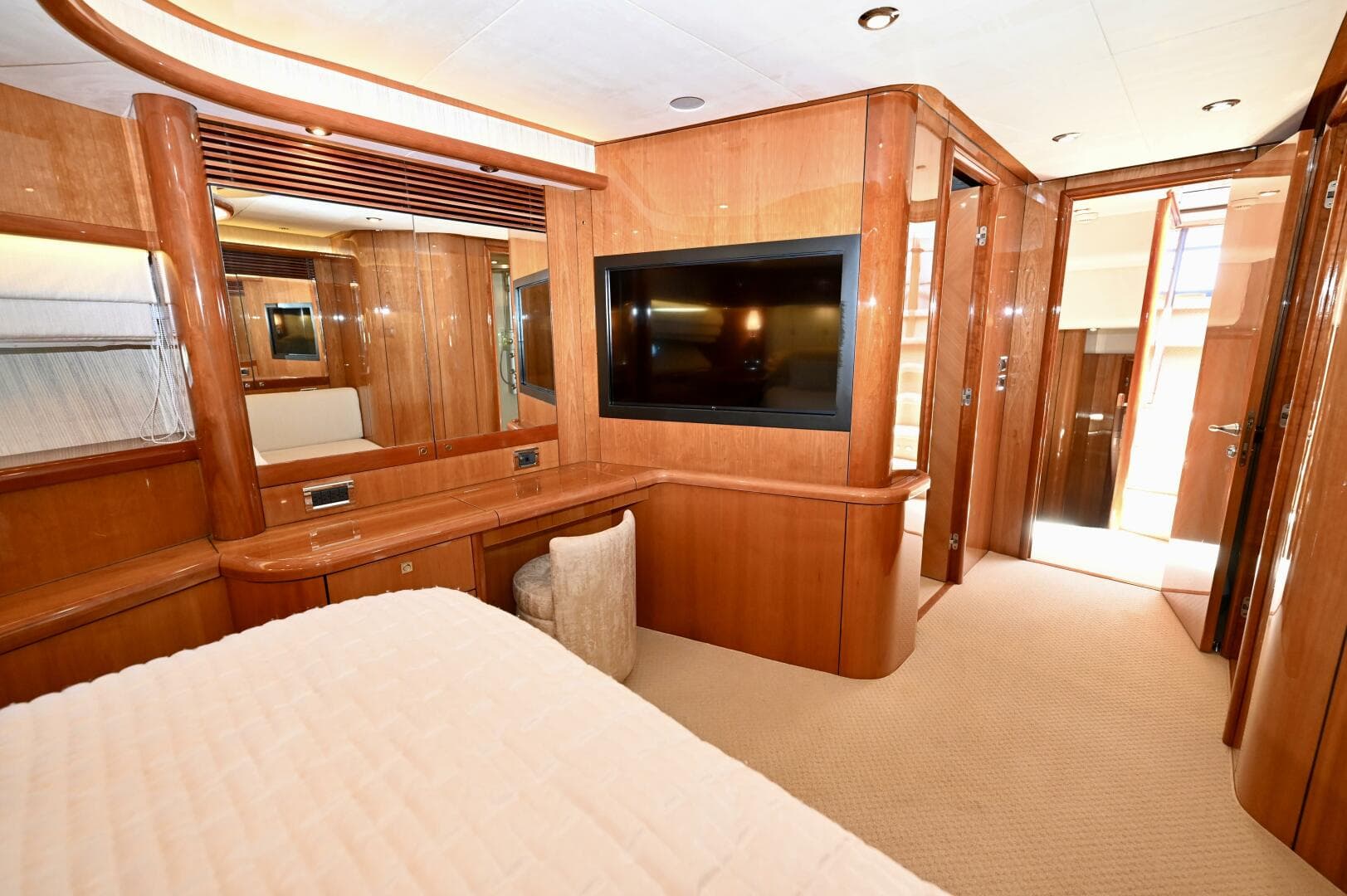 2005 Sunseeker Yacht