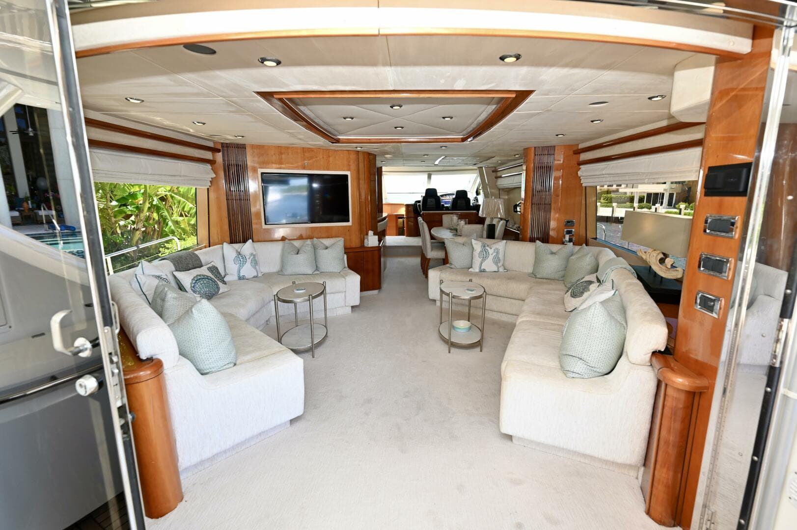 2005 Sunseeker Yacht