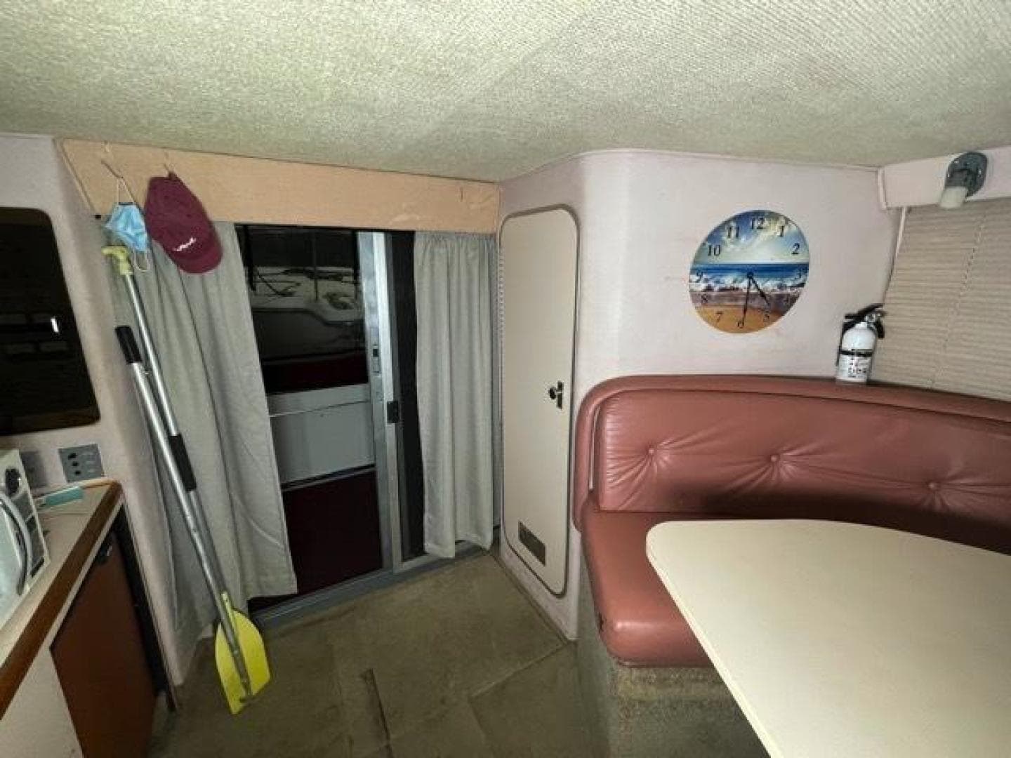 1989 Sea Ray 300 Sedan Bridge