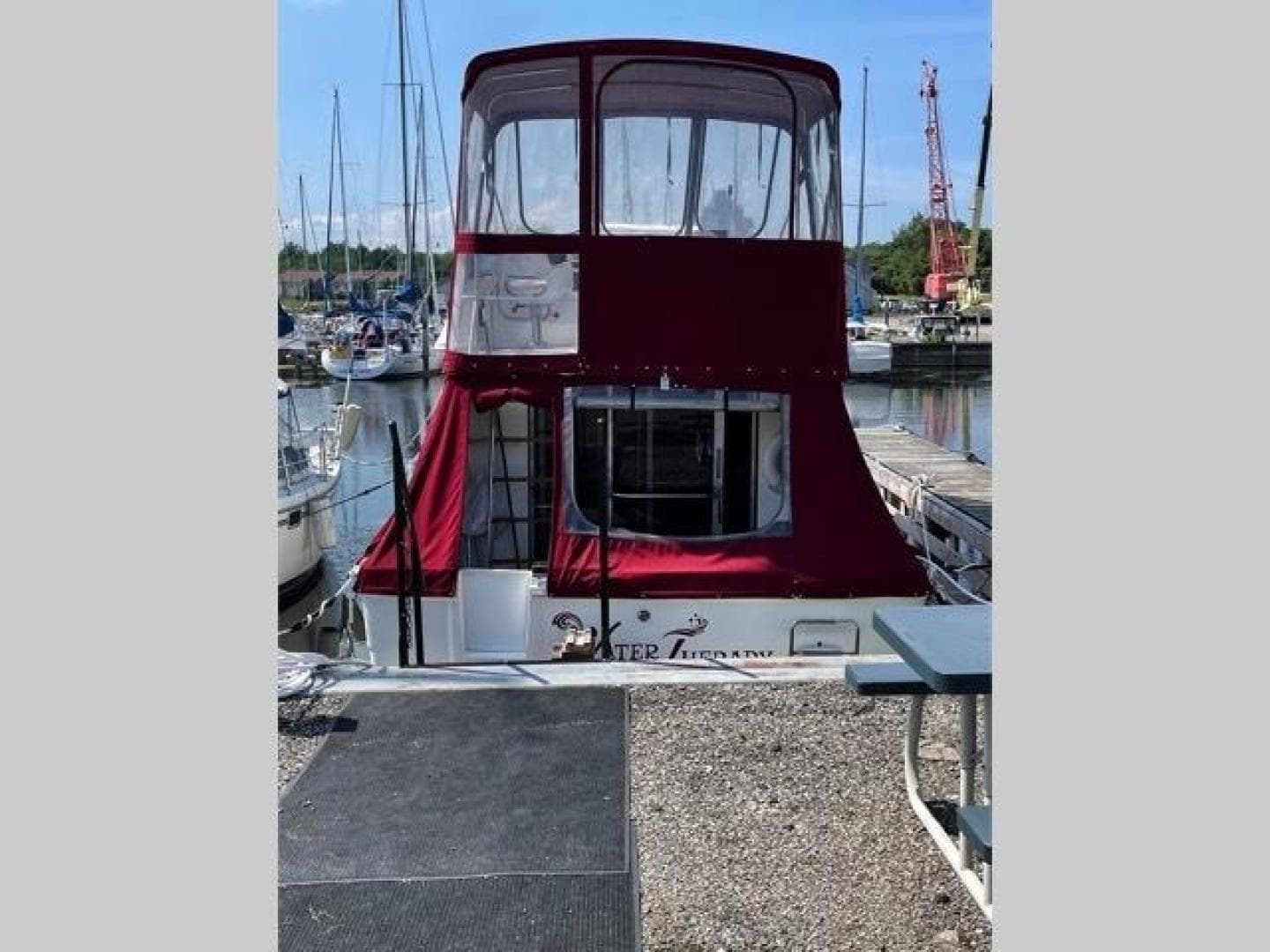 1989 Sea Ray 300 Sedan Bridge
