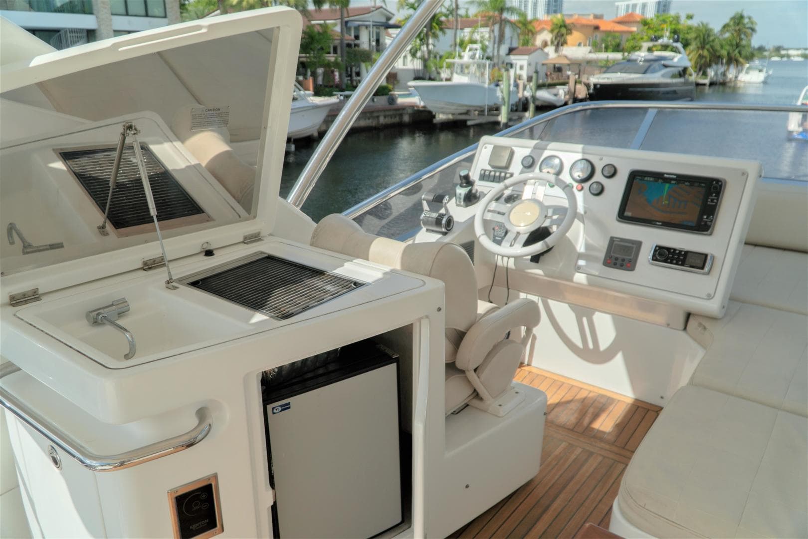 2013 Azimut FLY54
