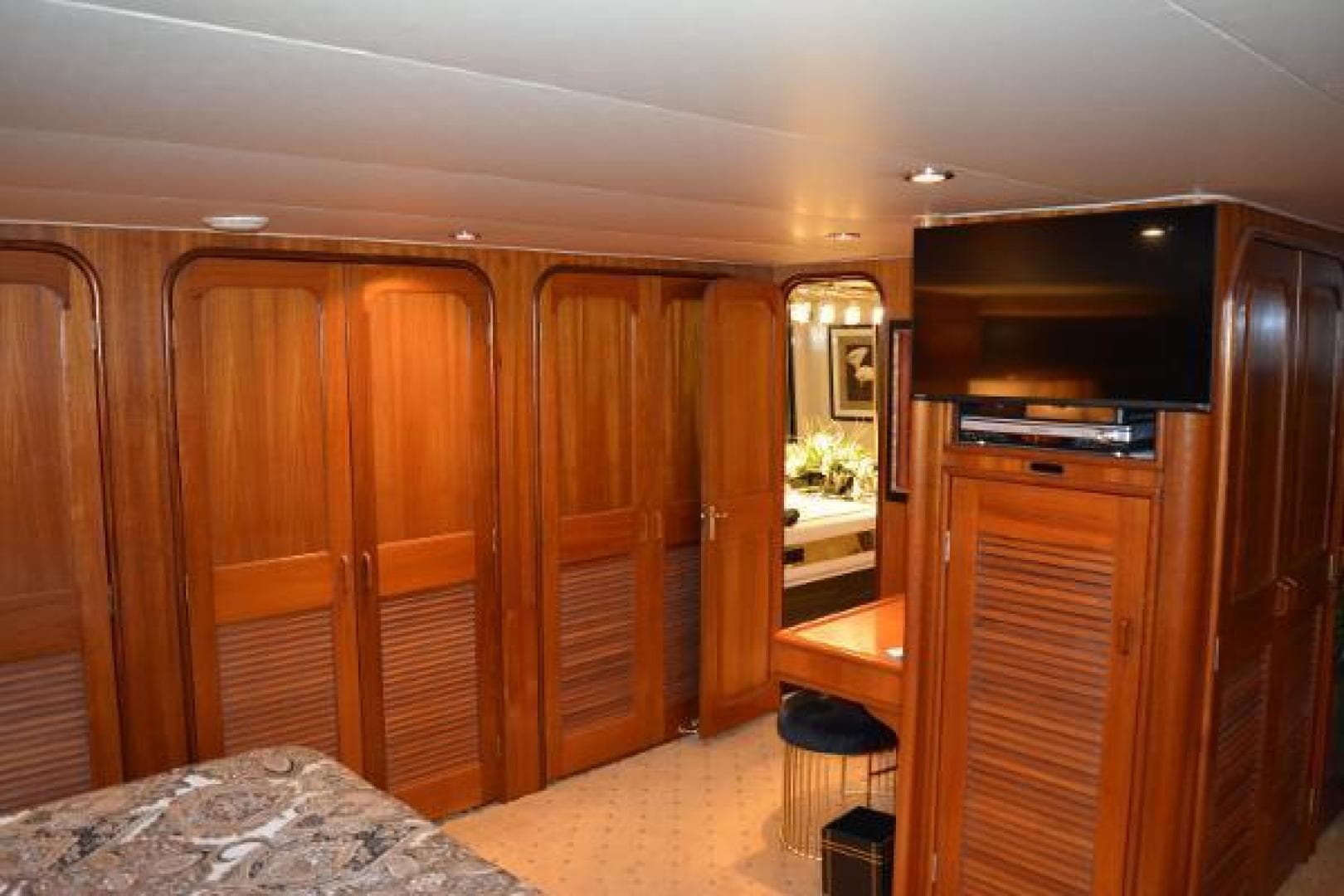 1989 Viking Motor Yacht