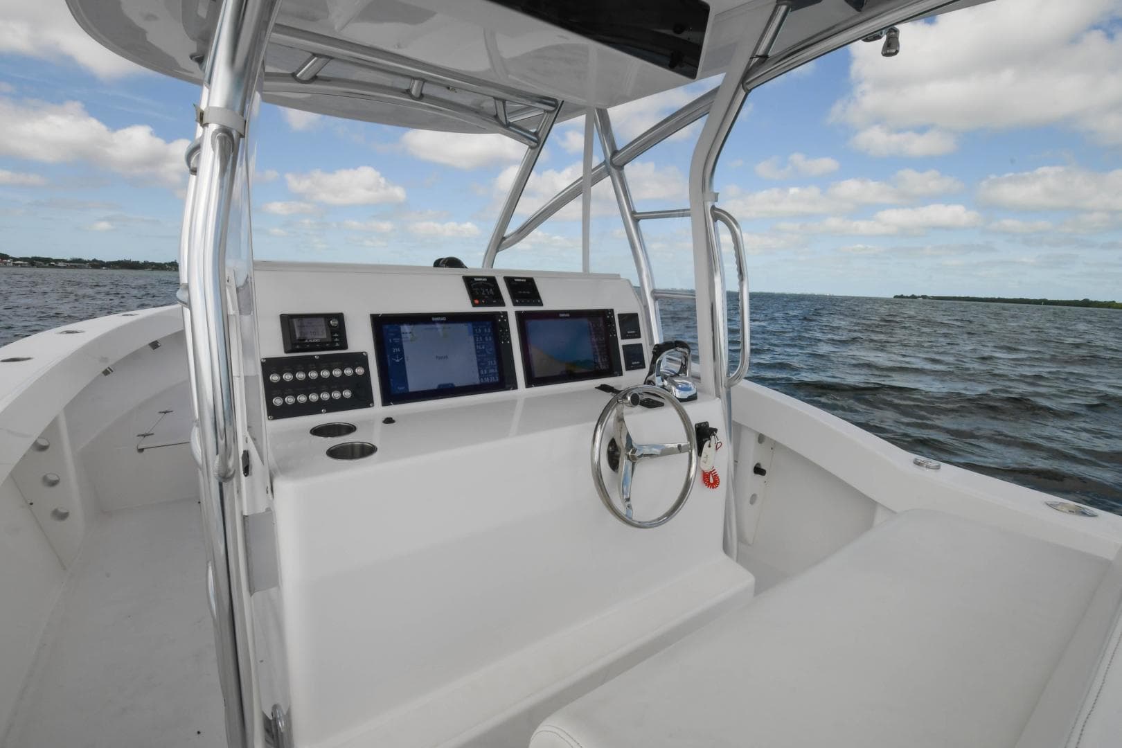 2019 Ocean Master 336 Center Console 