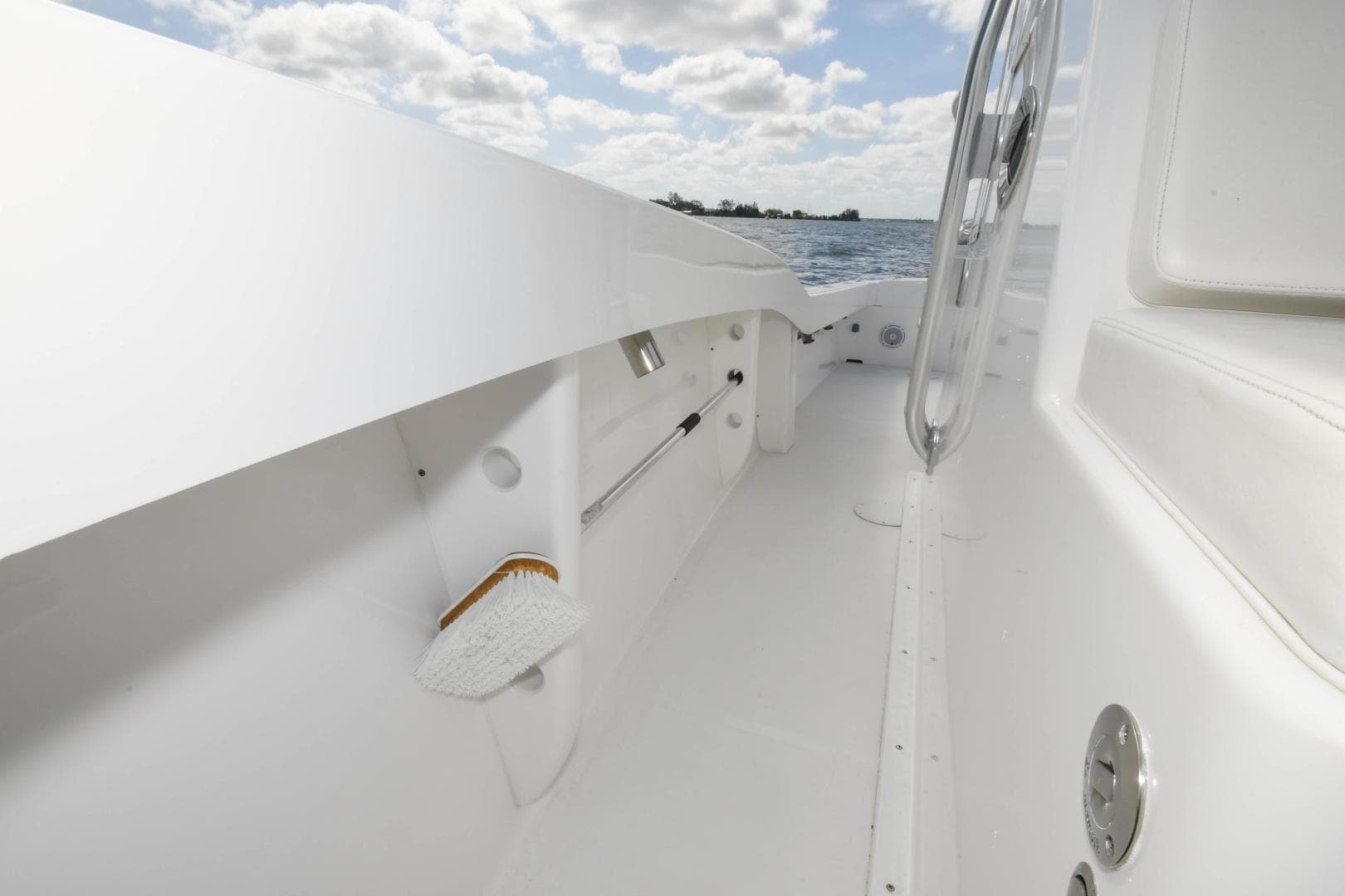 2019 Ocean Master 336 Center Console 