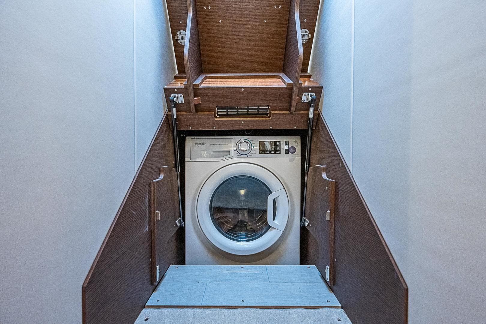 2022 Prestige 520 Fly