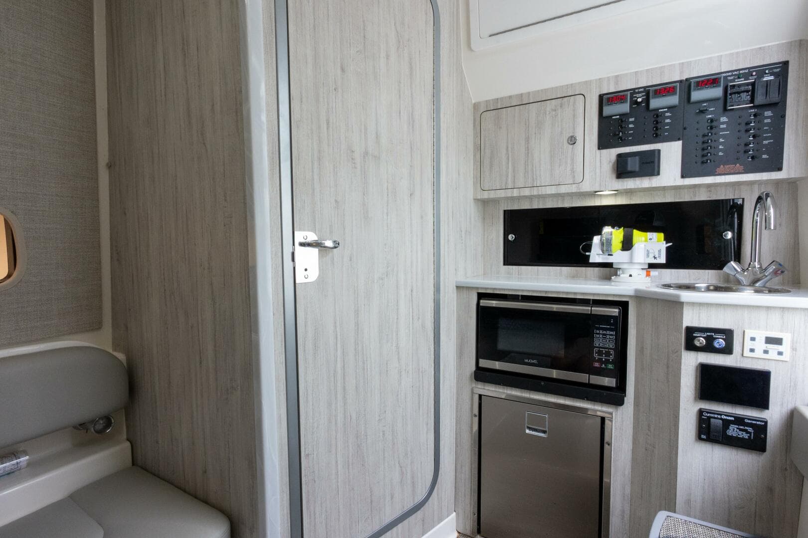 37 Regulator 2022 Dave 49