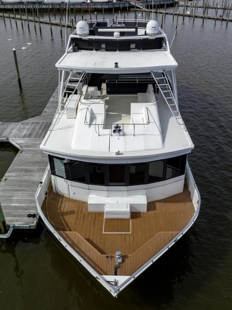 2008 Fantasy 82 Coastal Yacht