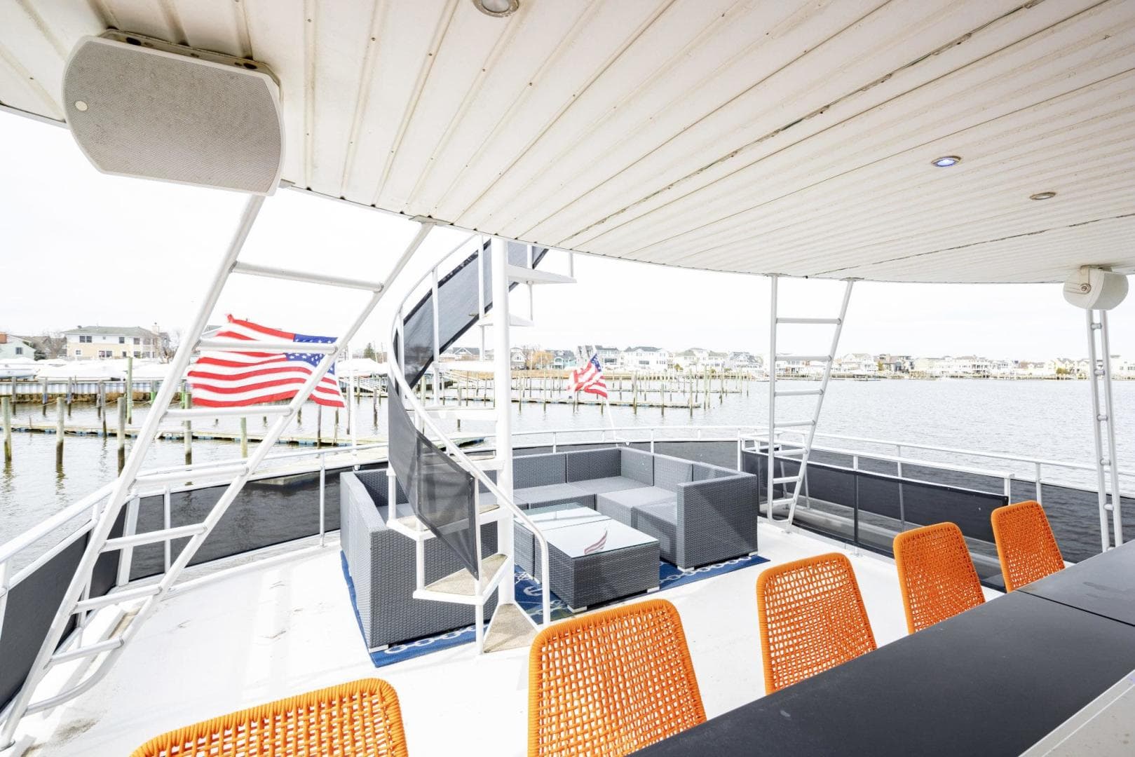 2008 Fantasy 82 Coastal Yacht