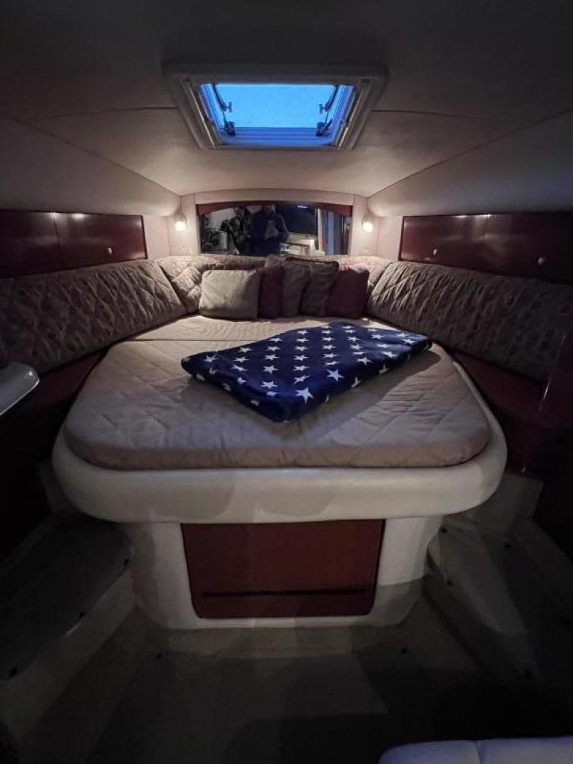 2005 Sea Ray Sundancer 320