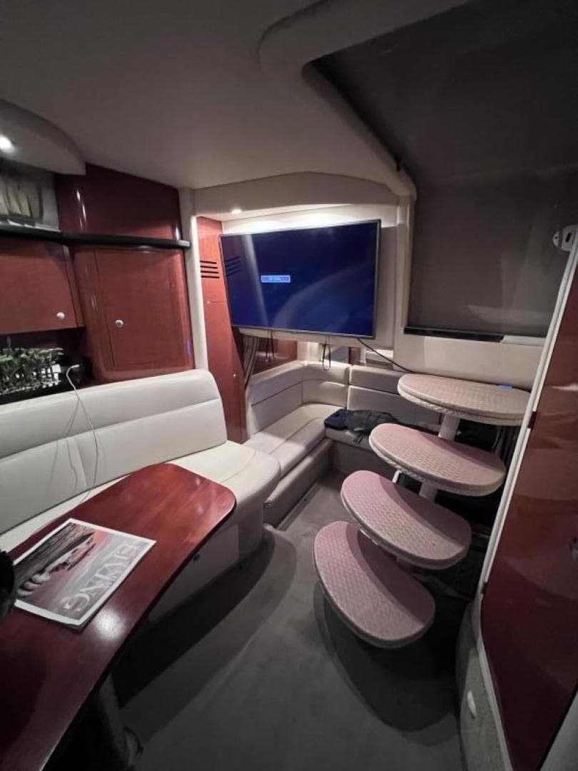 2005 Sea Ray Sundancer 320