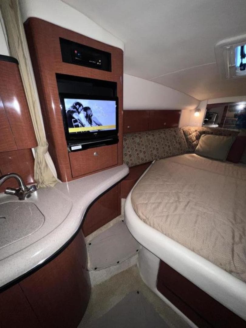 2005 Sea Ray Sundancer 320