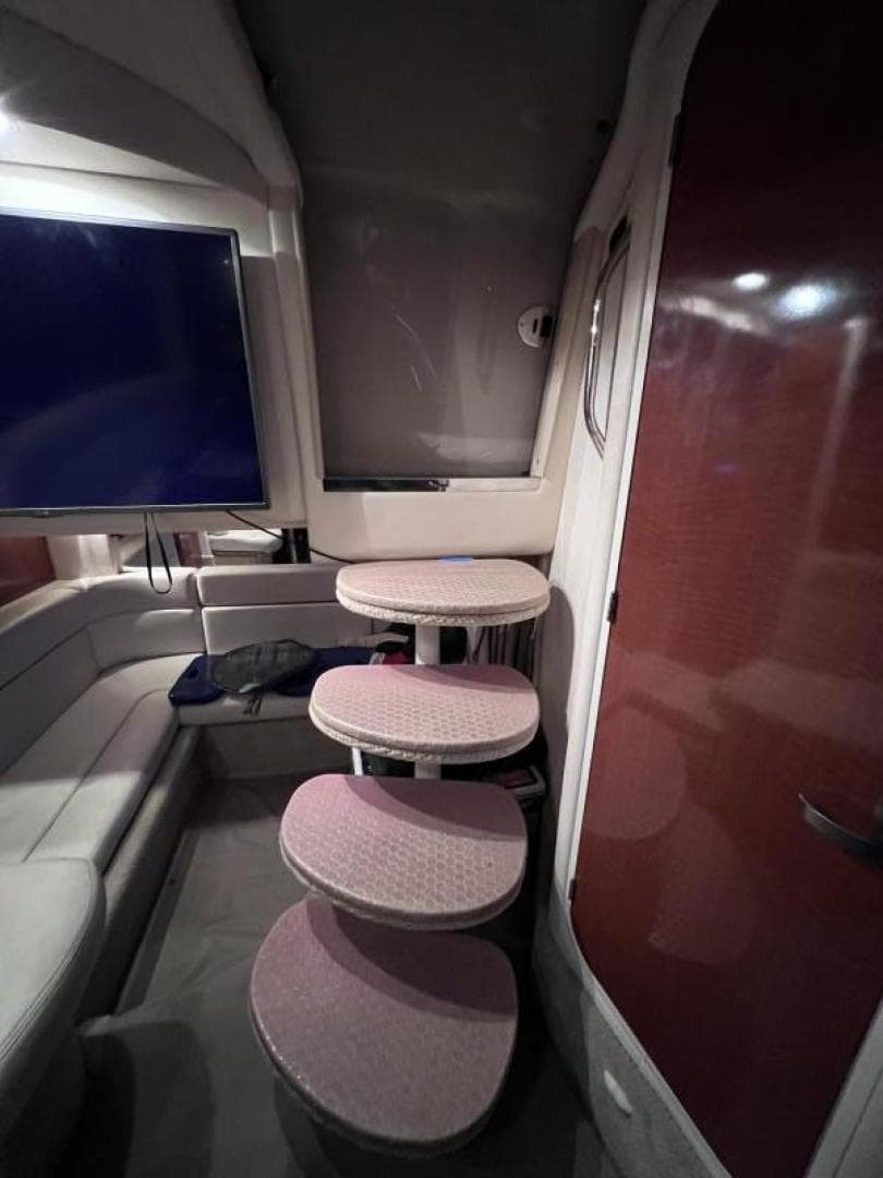 2005 Sea Ray Sundancer 320