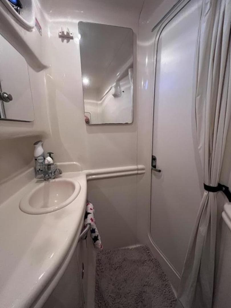 2005 Sea Ray Sundancer 320