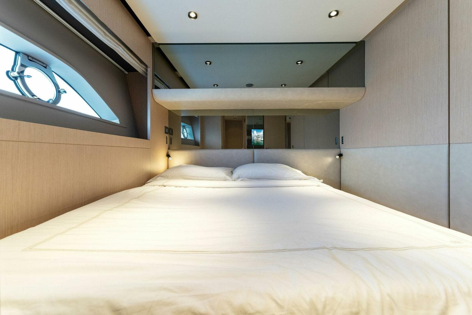 2023 Ferretti Yachts 780