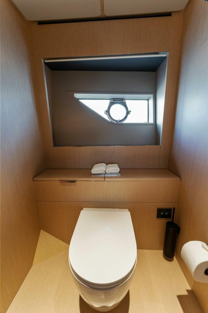 2023 Ferretti Yachts 780