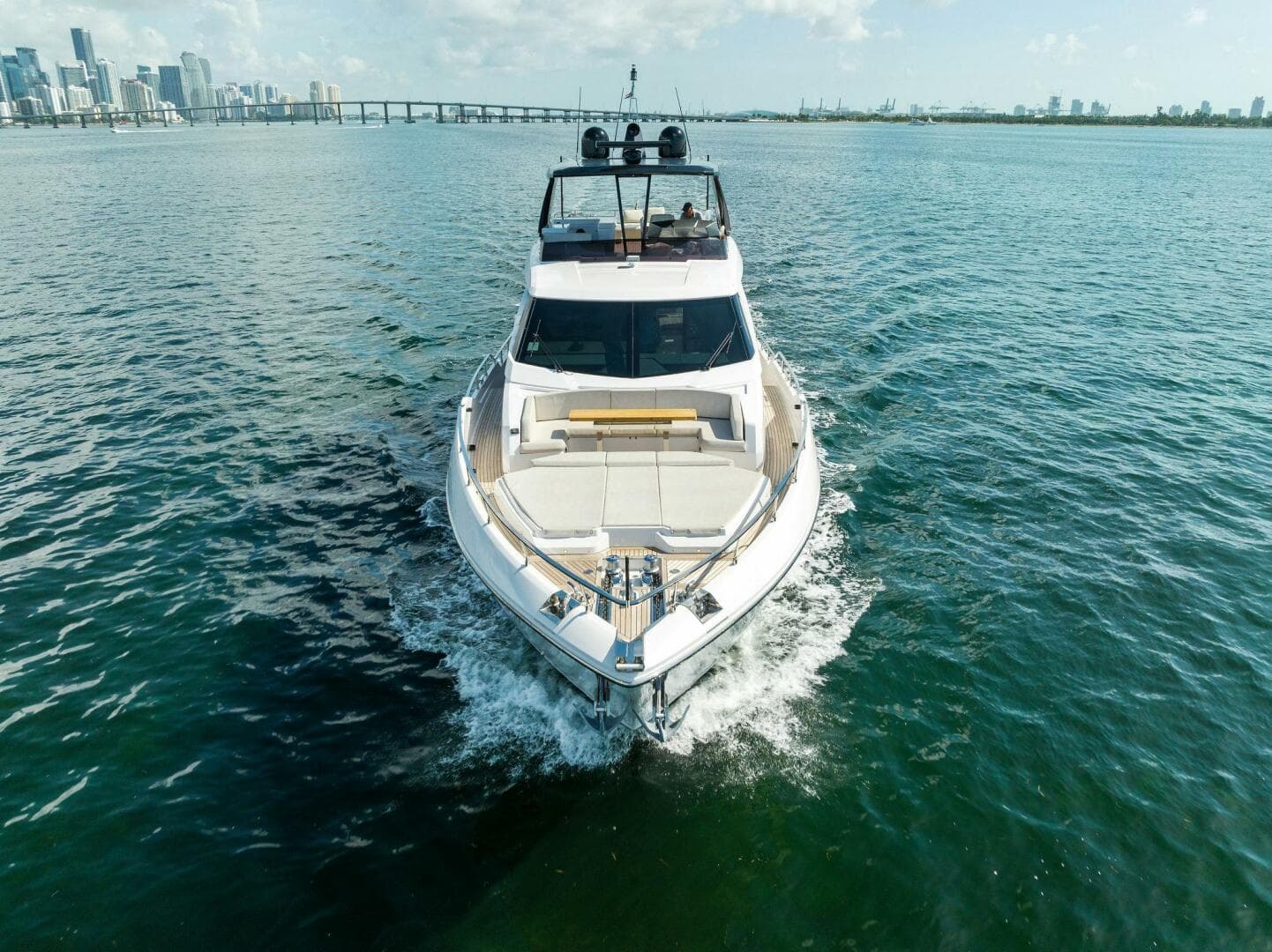 2023 Ferretti Yachts 780