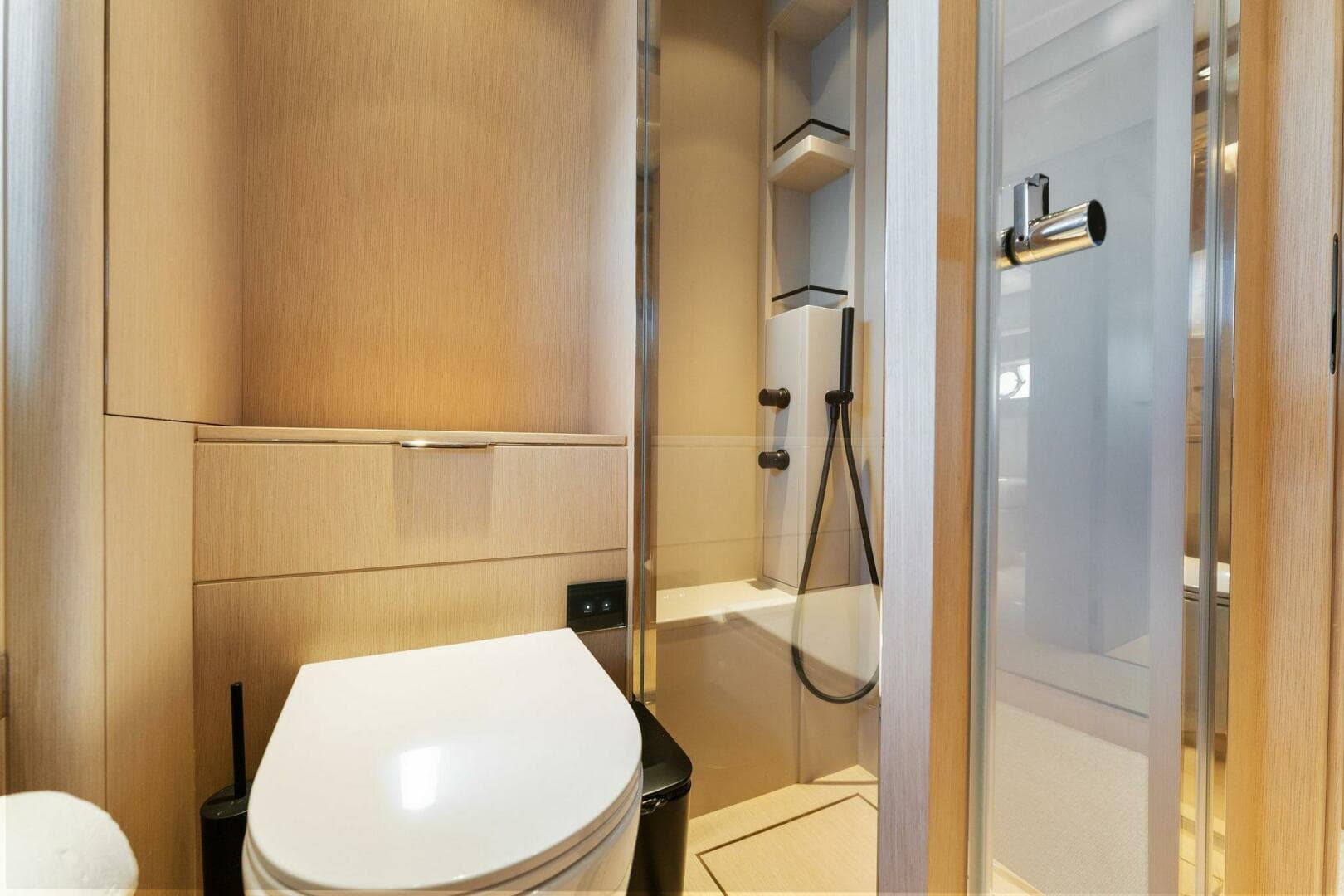 2023 Ferretti Yachts 780