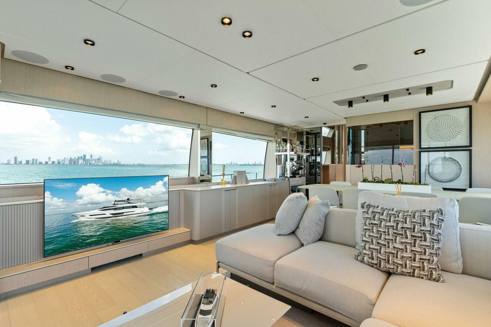 2023 Ferretti Yachts 780