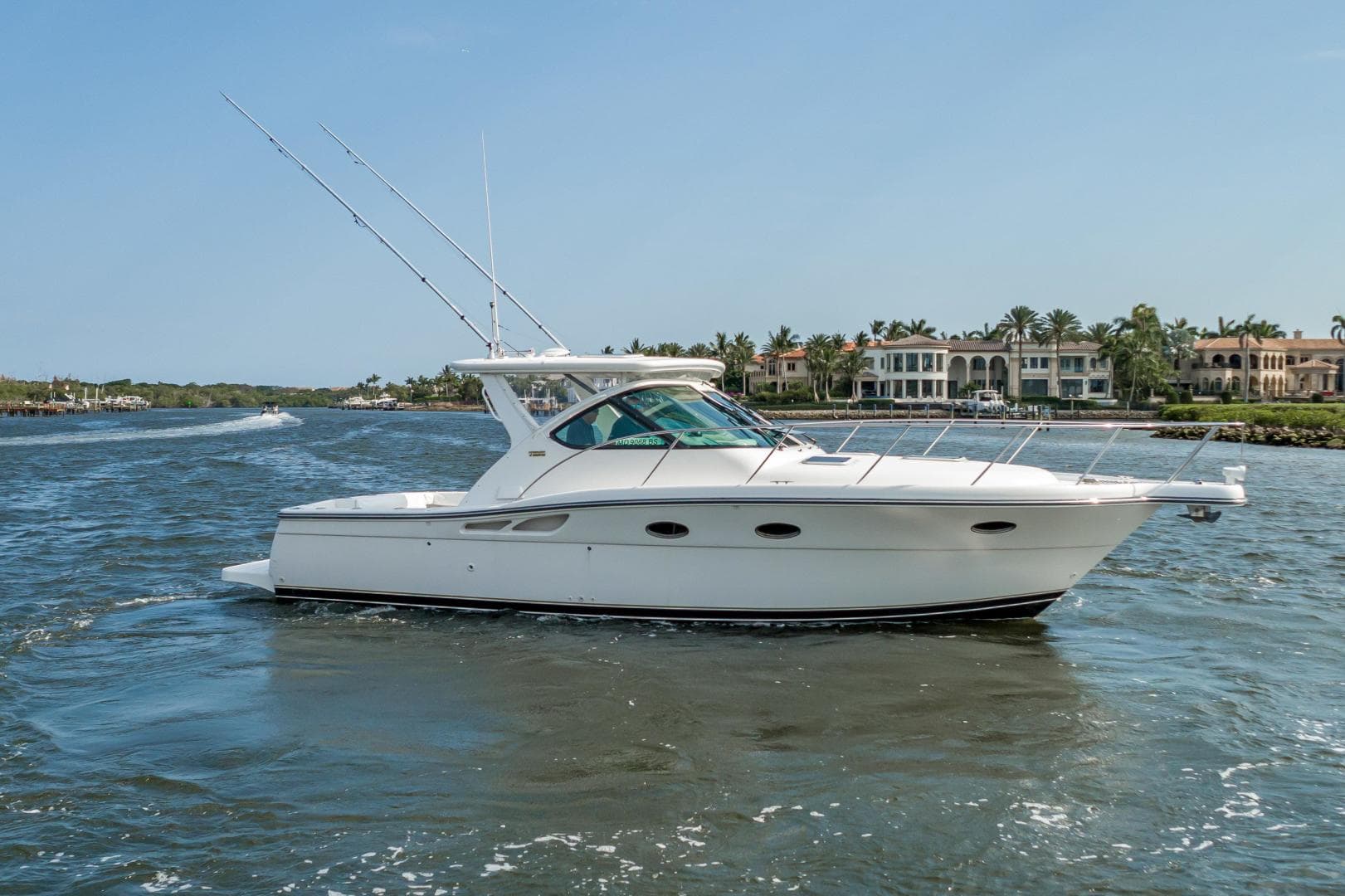 2004 Tiara Yachts 