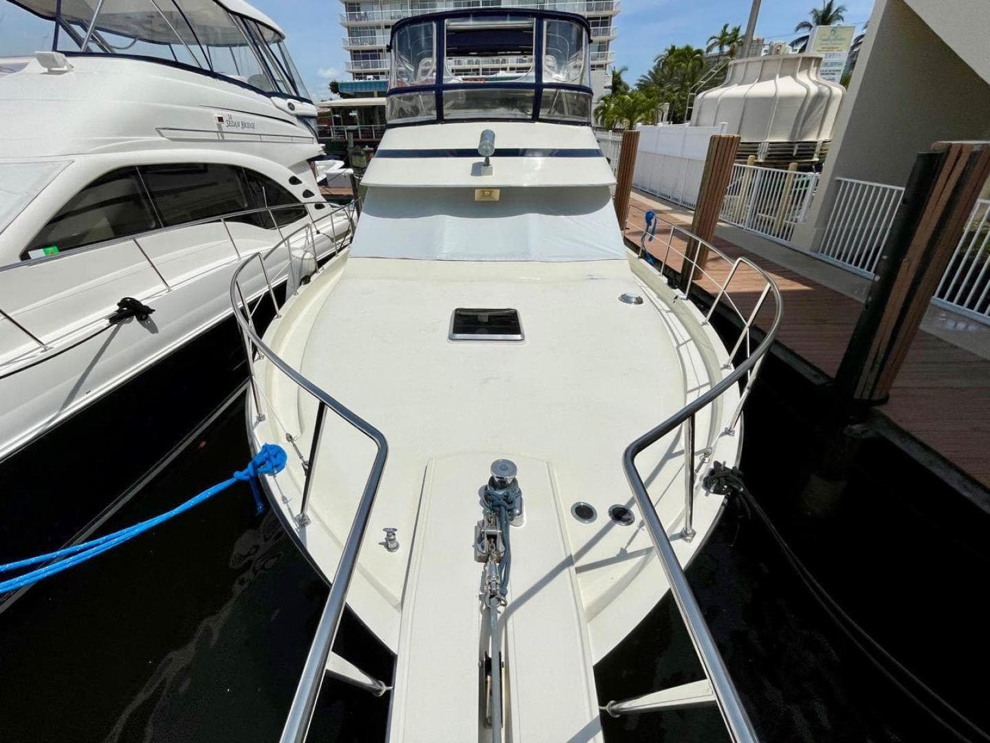 1989 Tollycraft 44 Cockpit Motor Yacht