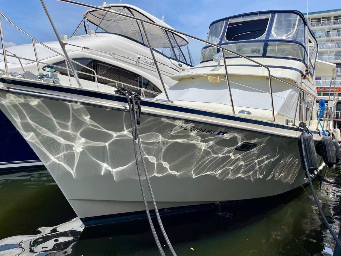 1989 Tollycraft 44 Cockpit Motor Yacht