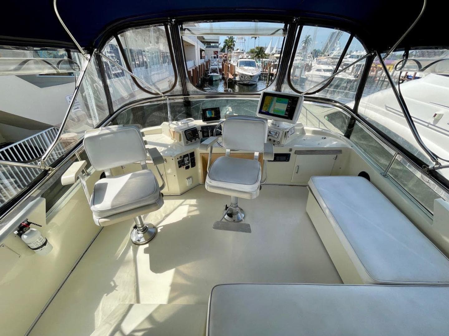 1989 Tollycraft 44 Cockpit Motor Yacht
