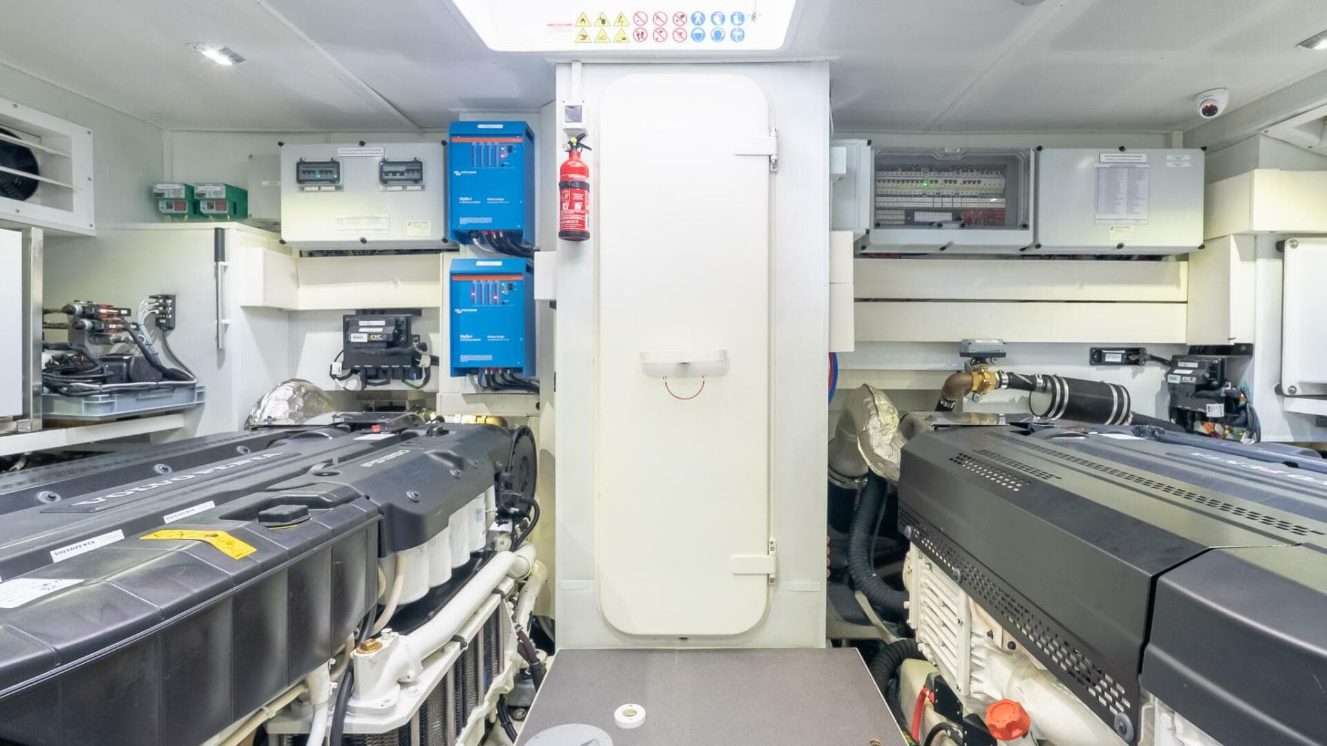 2024 Absolute Navetta 68