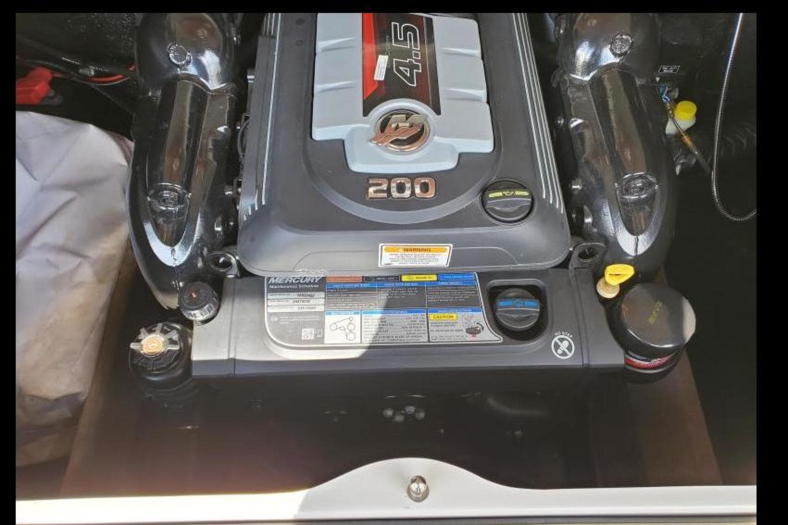 2018 Stingray 215 CR