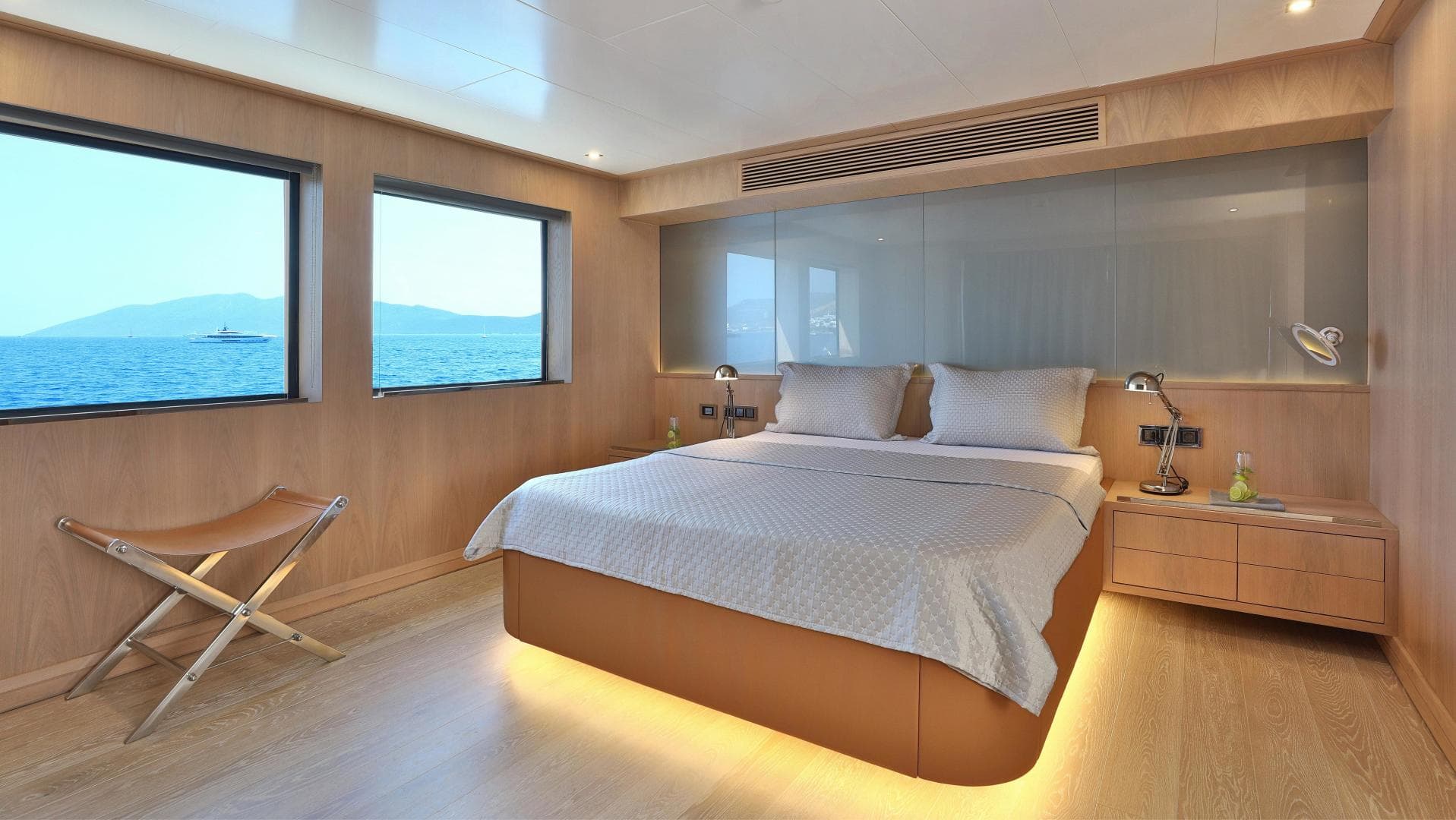 2024 Aegean Yacht Explorer M26